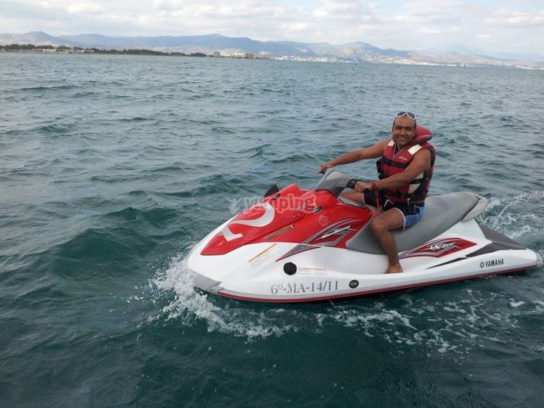 actividades acuaticas en la costa del sol diversion garantizada en el mar