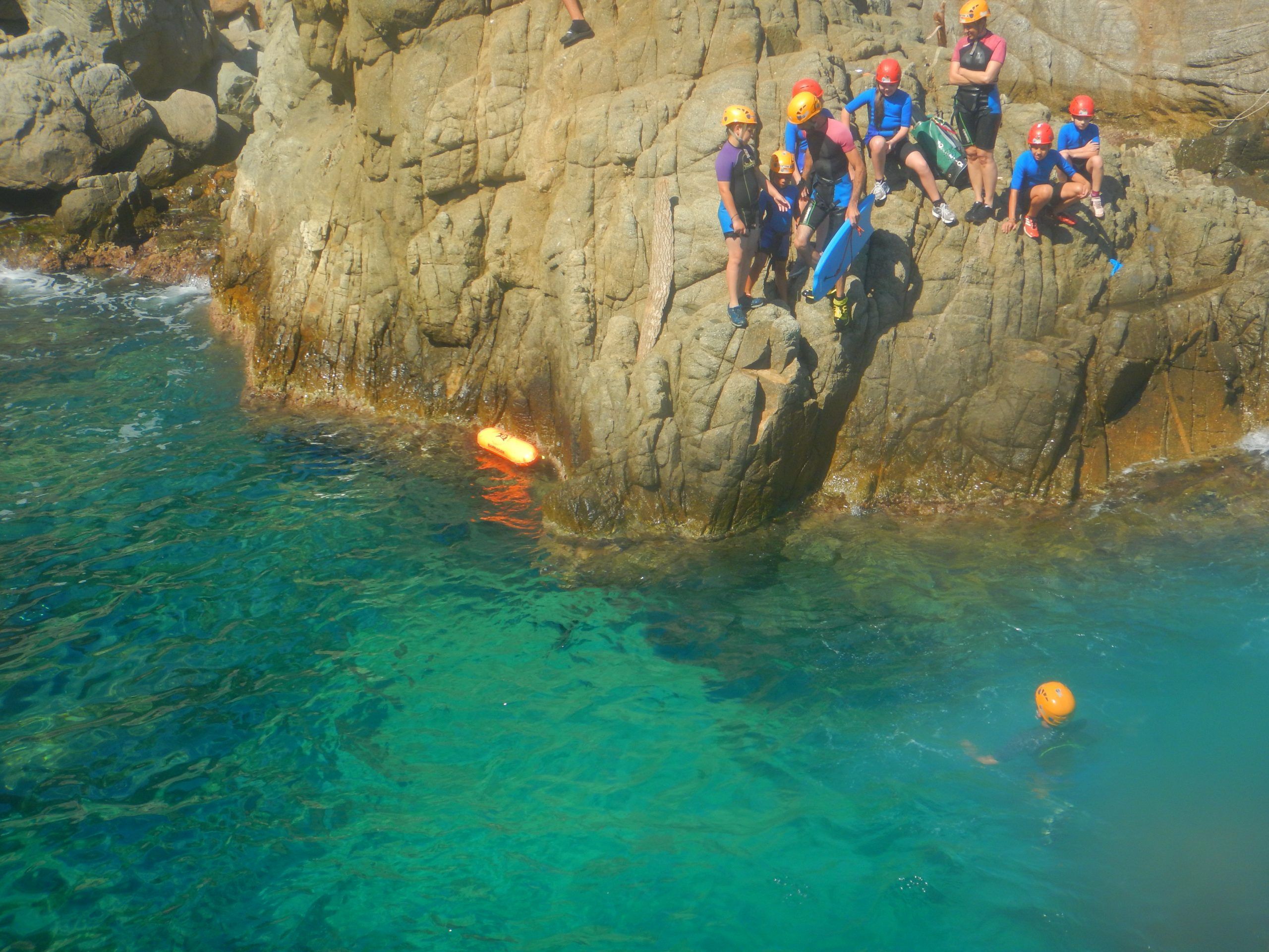 coasteering lloret de mar bavaresa costa brava aventura