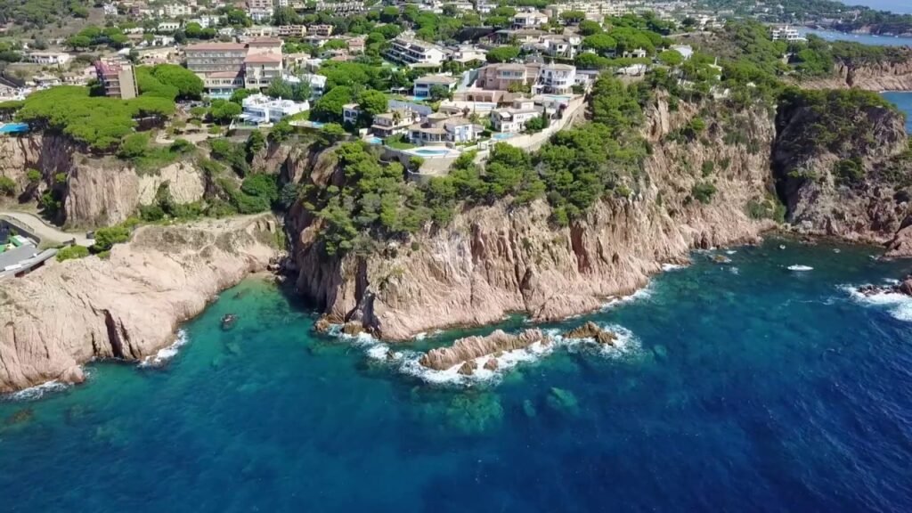 descubre la belleza oculta de cala belladona el paraiso escondido en la costa mediterranea