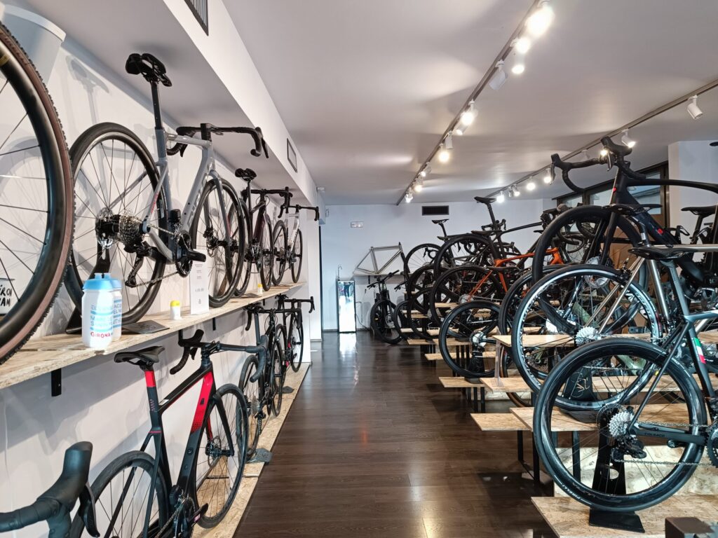 eat sleep cycle girona cycling hub 1