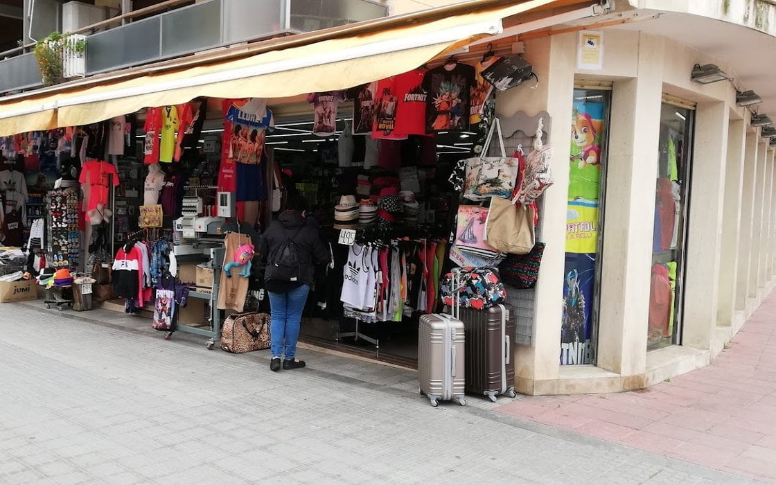 tienda de ashok y maya kumar